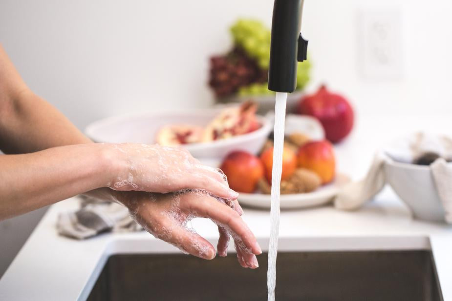 What's the cleanest way to dry your hands?